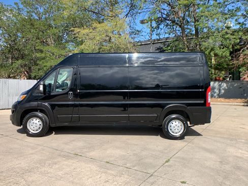 Used 2023 RAM ProMaster 2500 FWD image 2