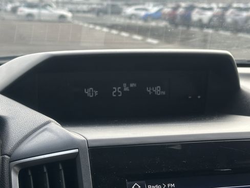 Used 2018 Subaru Crosstrek 2.0i Premium w/ Eyesight System image 9