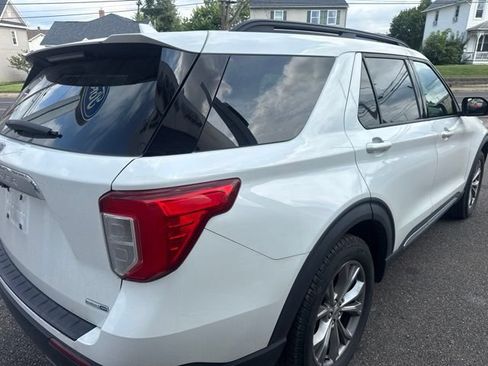 Used 2020 Ford Explorer XLT w/ Equipment Group 202A AWD/4WD image 6