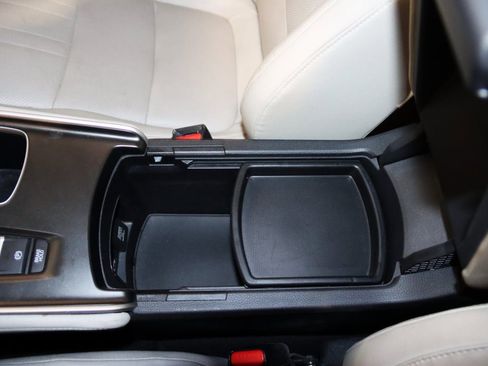 Used 2018 Honda Accord EX-L image 51