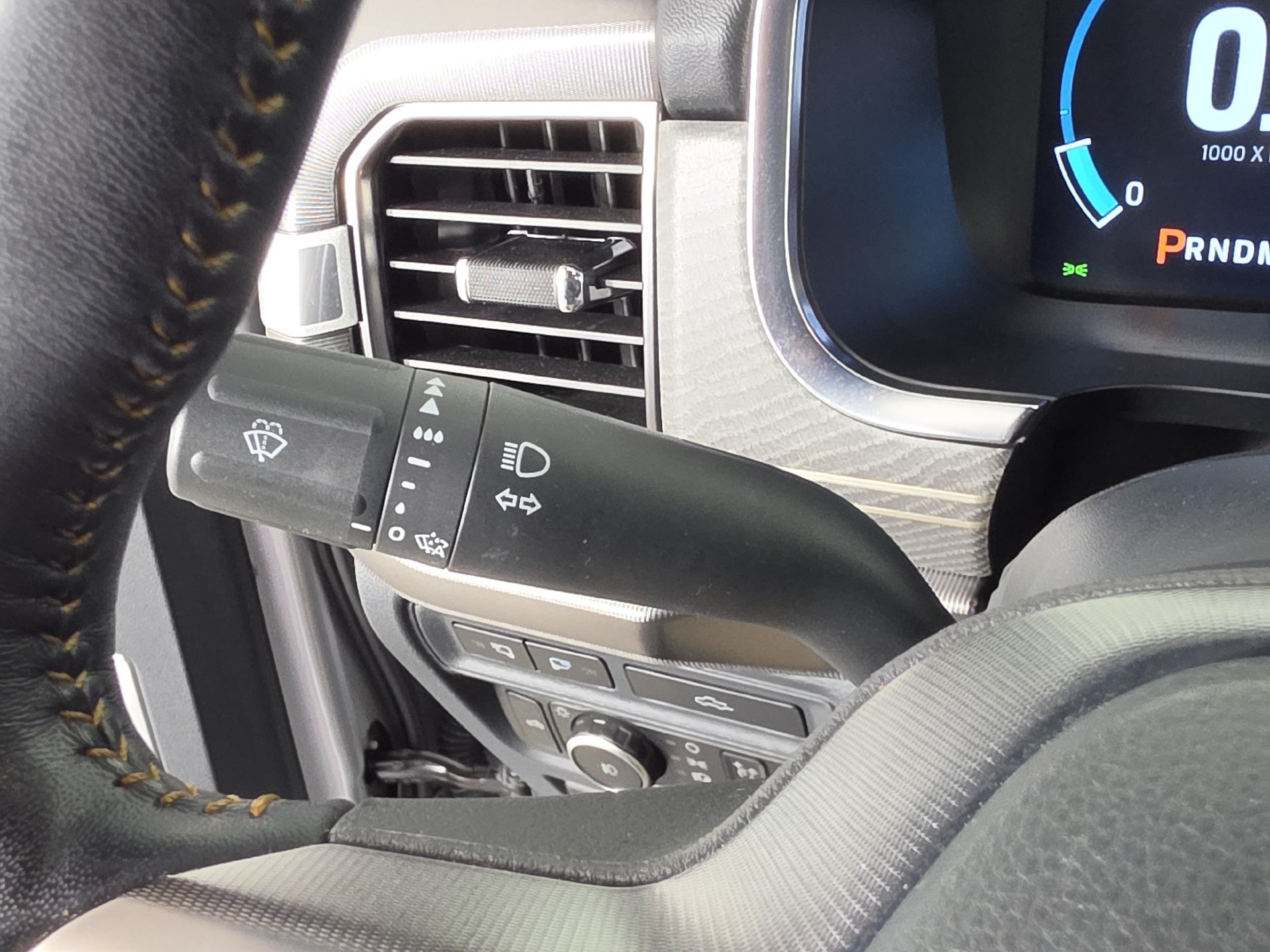 Used 2022 Ford F150 Platinum w/ Equipment Group 701A High AWD/4WD image 13