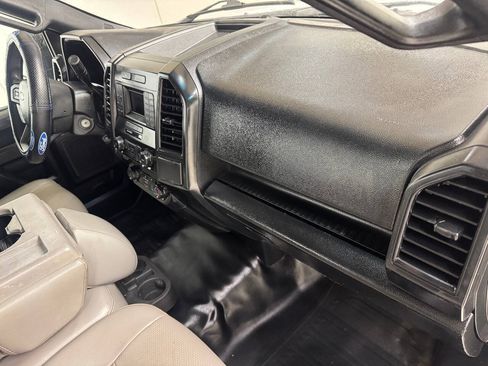 Used 2016 Ford F150 XL w/ Equipment Group 101A Mid RWD image 32