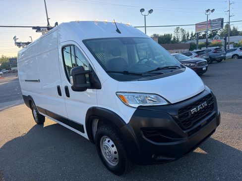 Used 2023 RAM ProMaster 3500 FWD image 3