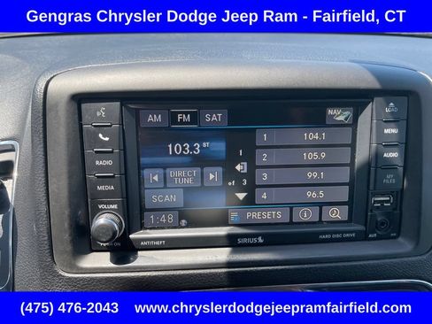 Used 2015 Chrysler Town & Country Touring w/ Driver Convenience Group FWD image 46