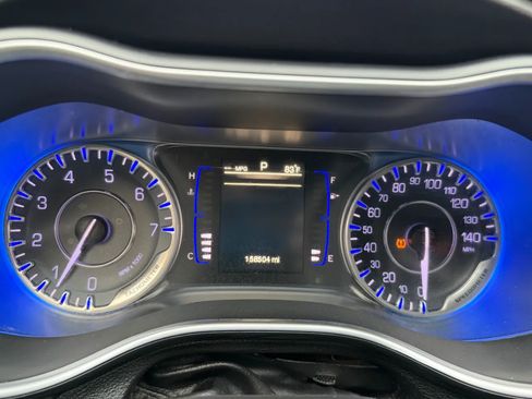 Used 2015 Chrysler 200 Limited FWD image 44