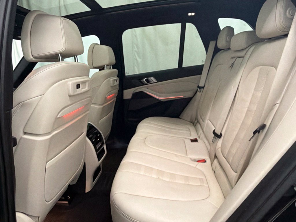 Used 2020 BMW X5 sDrive40i w/ Luxury Seating Package RWD image 22