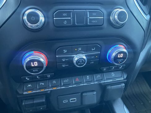 Used 2019 GMC Sierra 1500 AT4 w/ AT4 Premium Package image 18