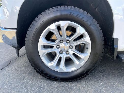 Used 2022 Chevrolet Silverado 1500 LTZ image 11