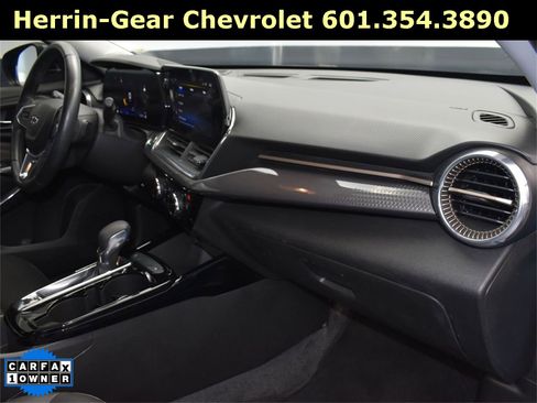 Used 2025 Chevrolet Trax ACTIV image 23