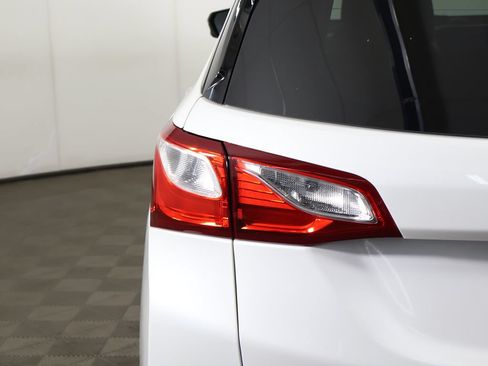 Used 2020 Chevrolet Equinox Premier FWD image 20