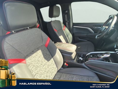 Used 2024 Chevrolet Colorado Z71 w/ Z71 Convenience Package 2 image 28