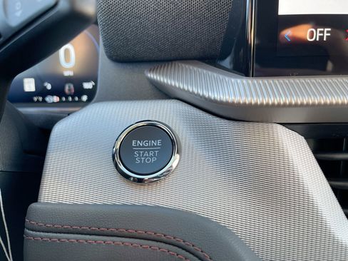 New 2026 Ford Explorer Active w/ Active Comfort Package image 18