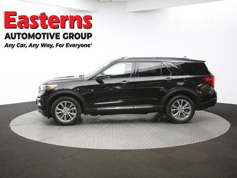Used 2022 Ford Explorer Limited w/ Equipment Group 301A AWD/4WD image 59