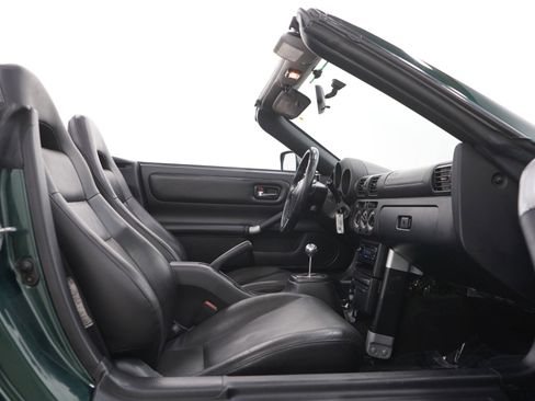 Used 2003 Toyota MR2 RWD image 11