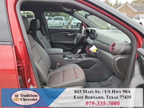 Certified 2025 Chevrolet Blazer RS w/ Driver Confidence II Package image 28