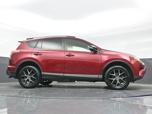 Used 2018 Toyota RAV4 SE w/ Power Extra Value Package FWD image 28