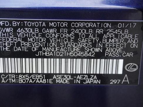 Used 2017 Lexus IS 200t w/ Premium Package RWD image 28