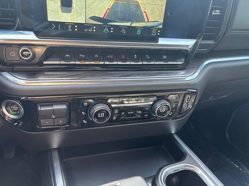 Used 2023 Chevrolet Silverado 1500 LTZ w/ LTZ Convenience Package II AWD/4WD image 25