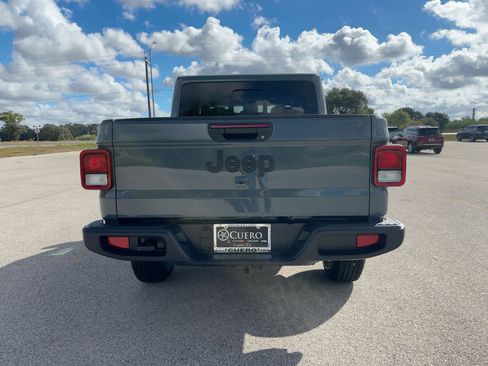 New 2025 Jeep Gladiator Sport AWD/4WD image 5