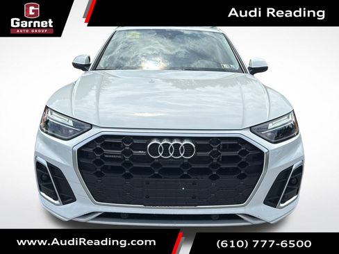 Used 2024 Audi Q5 e Premium Plus w/ Premium Plus Package image 2