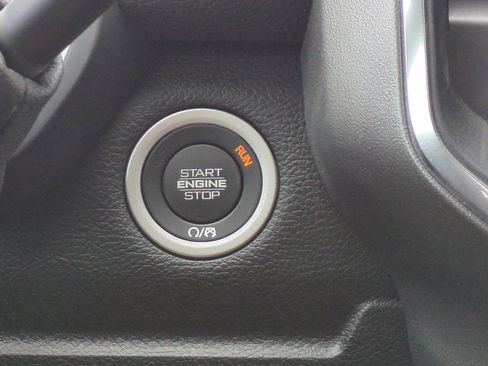 New 2025 RAM 2500 Laramie image 30