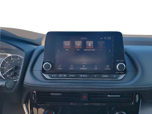 Used 2022 Nissan Rogue SV AWD/4WD image 19