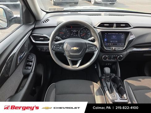 Certified 2023 Chevrolet TrailBlazer LT w/ Convenience Package FWD image 14