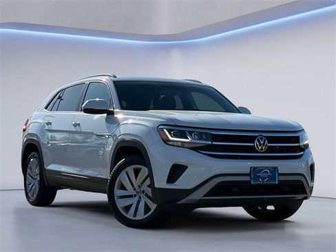 Used 2021 Volkswagen Atlas Cross Sport SE image 1