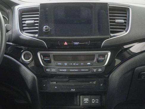 Used 2022 Honda Pilot Touring image 27