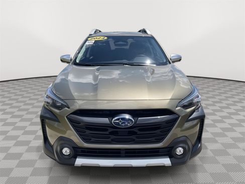 Used 2024 Subaru Outback Touring XT AWD/4WD image 3
