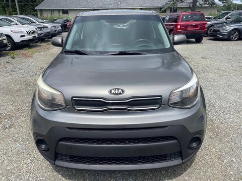 Used 2017 Kia Soul FWD image 2