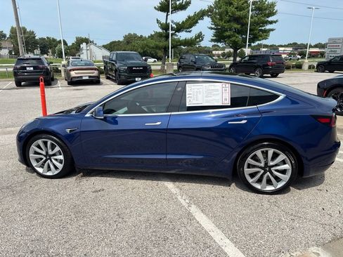 Used 2019 Tesla Model 3 AWD/4WD image 5