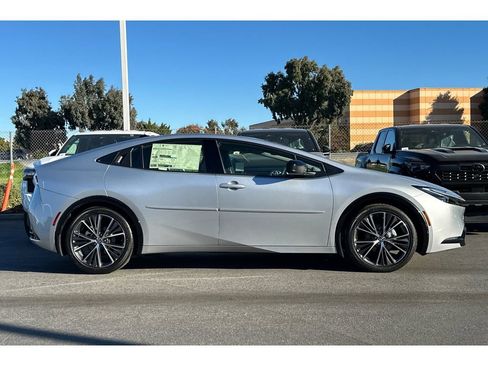 New 2026 Toyota Prius XLE image 3