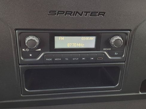 Used 2025 Mercedes-Benz Sprinter 2500 image 22
