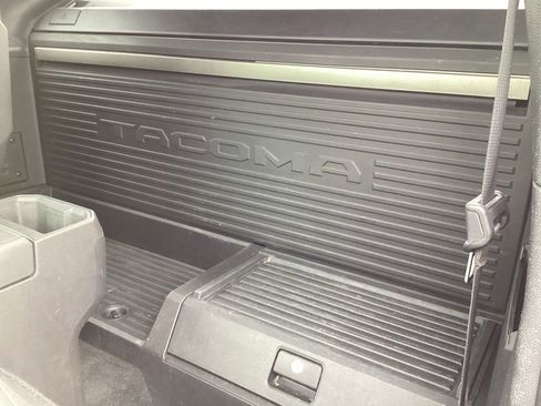 Used 2024 Toyota Tacoma SR image 15