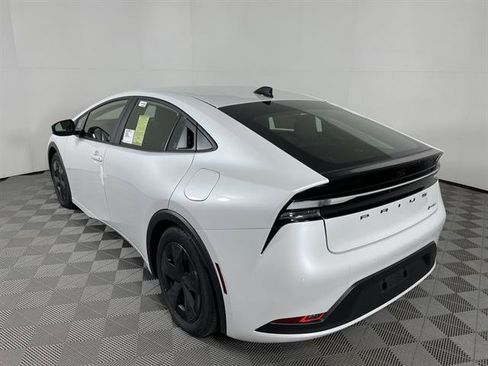 New 2026 Toyota Prius Plug-In Hybrid image 5