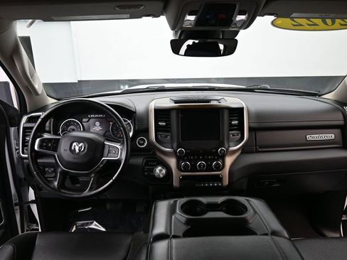 Used 2022 RAM 1500 Laramie AWD/4WD image 9