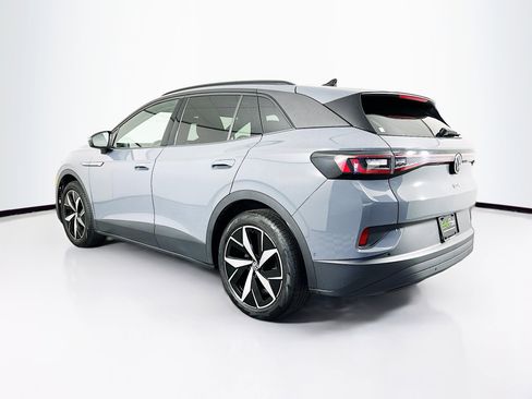 Used 2023 Volkswagen ID.4 Pro image 5