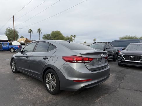 Used 2018 Hyundai Elantra SEL image 5