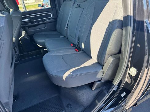 Used 2024 RAM 2500 Big Horn w/ Level 2 Equipment Group image 5