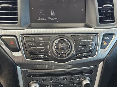 Used 2019 Nissan Pathfinder SL w/ Cargo Package image 32