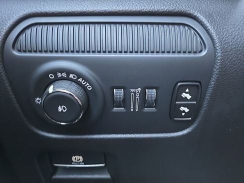 Used 2024 Jeep Wagoneer Series II image 47