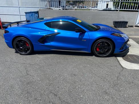 Used 2025 Chevrolet Corvette Stingray Coupe w/ Z51 Performance Package RWD image 4