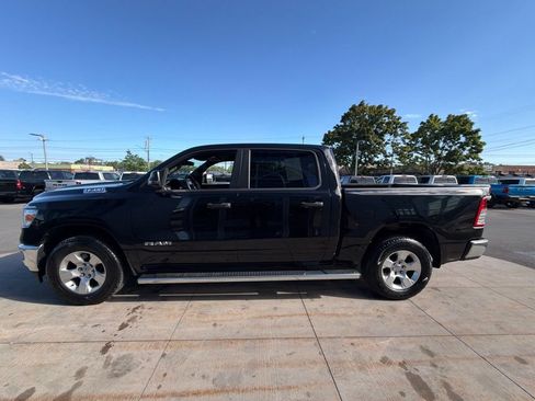 Used 2023 RAM 1500 Big Horn AWD/4WD image 9