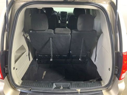 Used 2013 Dodge Grand Caravan SXT FWD image 26