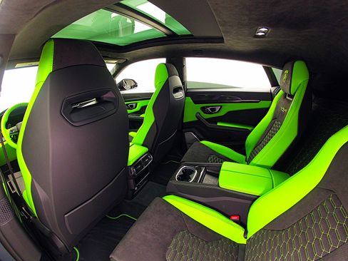 Used 2022 Lamborghini Urus AWD/4WD image 20