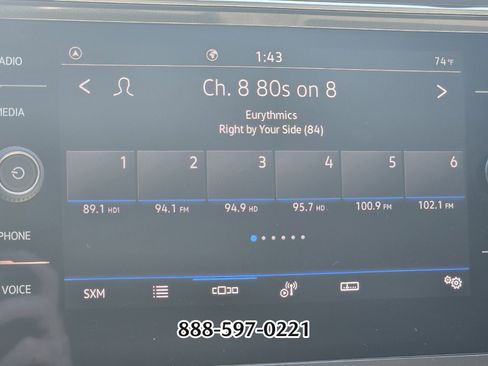 Used 2023 Volkswagen Tiguan SE image 18