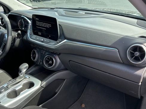 Used 2025 Chevrolet Blazer LT image 17