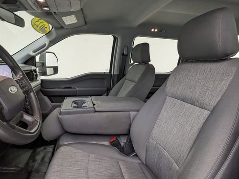Certified 2023 Ford F250 XL w/ XL Chrome Package image 2