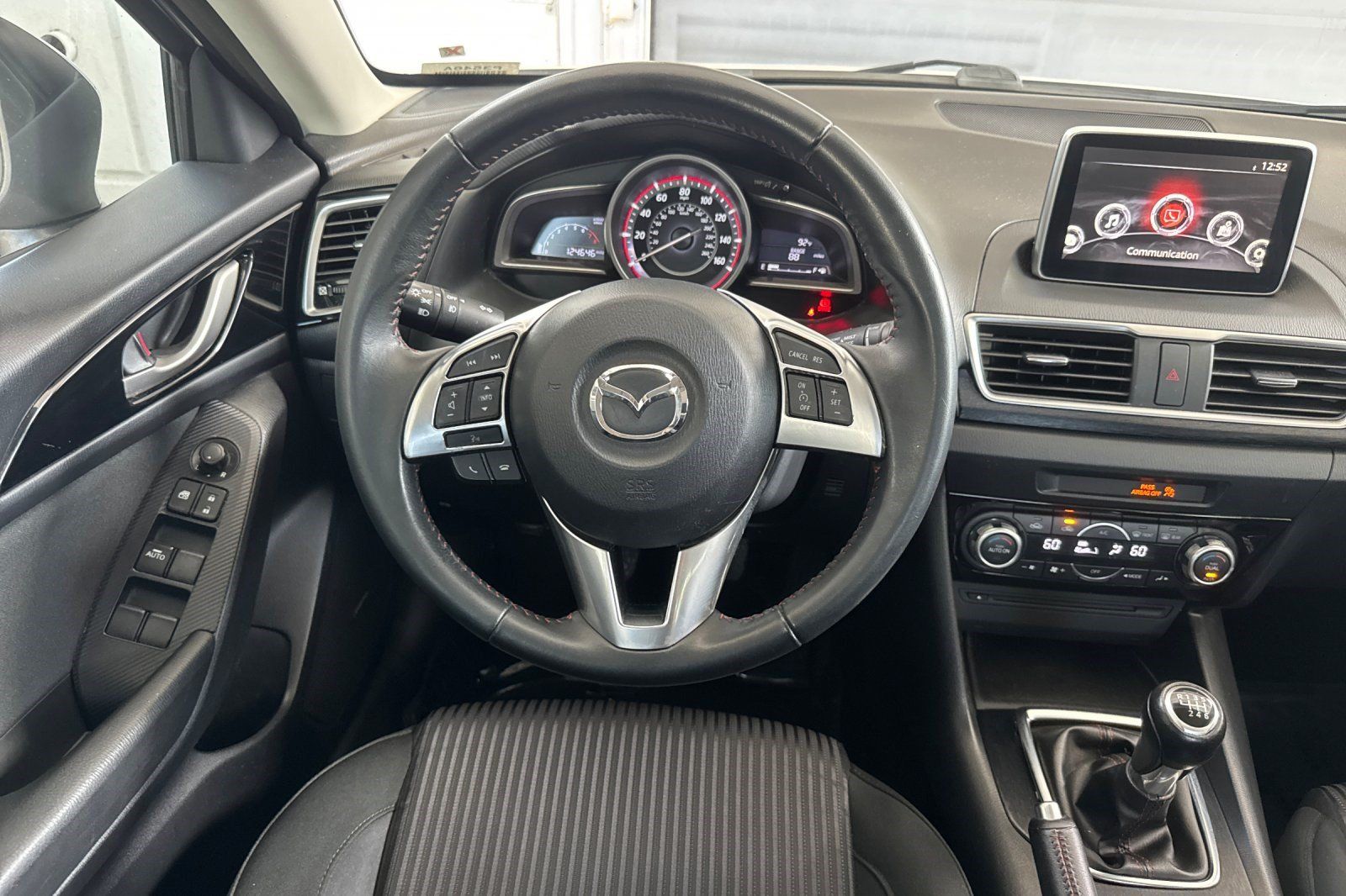 Used 2014 MAZDA MAZDA3 i Touring w/ Technology Package FWD image 17